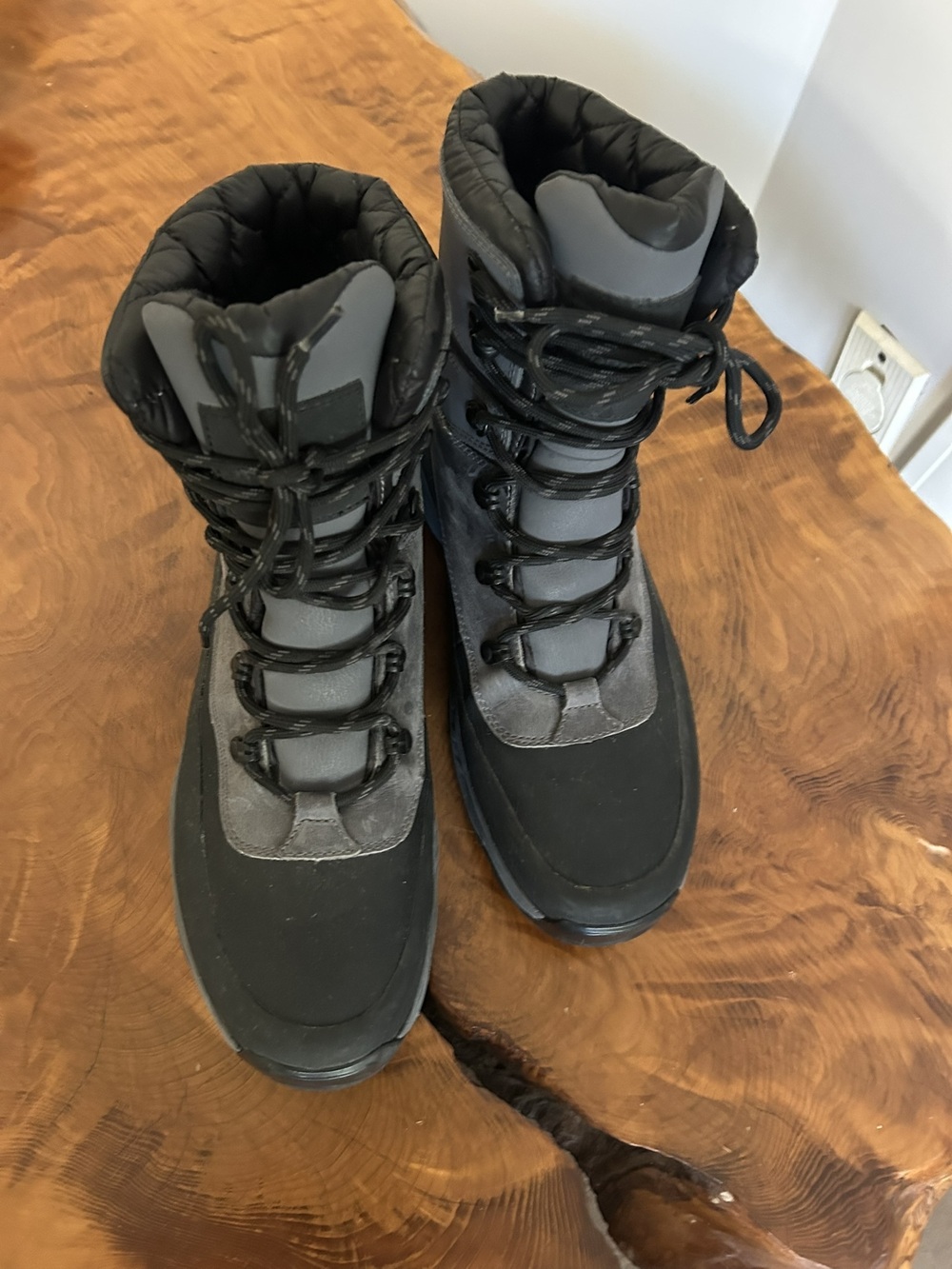 The North Face Men's ThermoBall Lifty II Winter Boots - Size 10.5